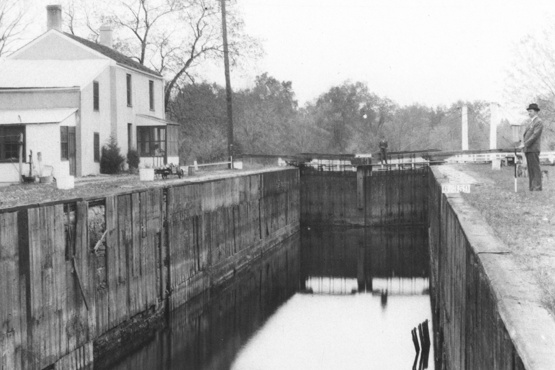 This view at Kingston shows the size of the locks on the D&R. Because of the lock size, boats of all variety could navigate the D&R, which made it the more successful of the two NJ canals.