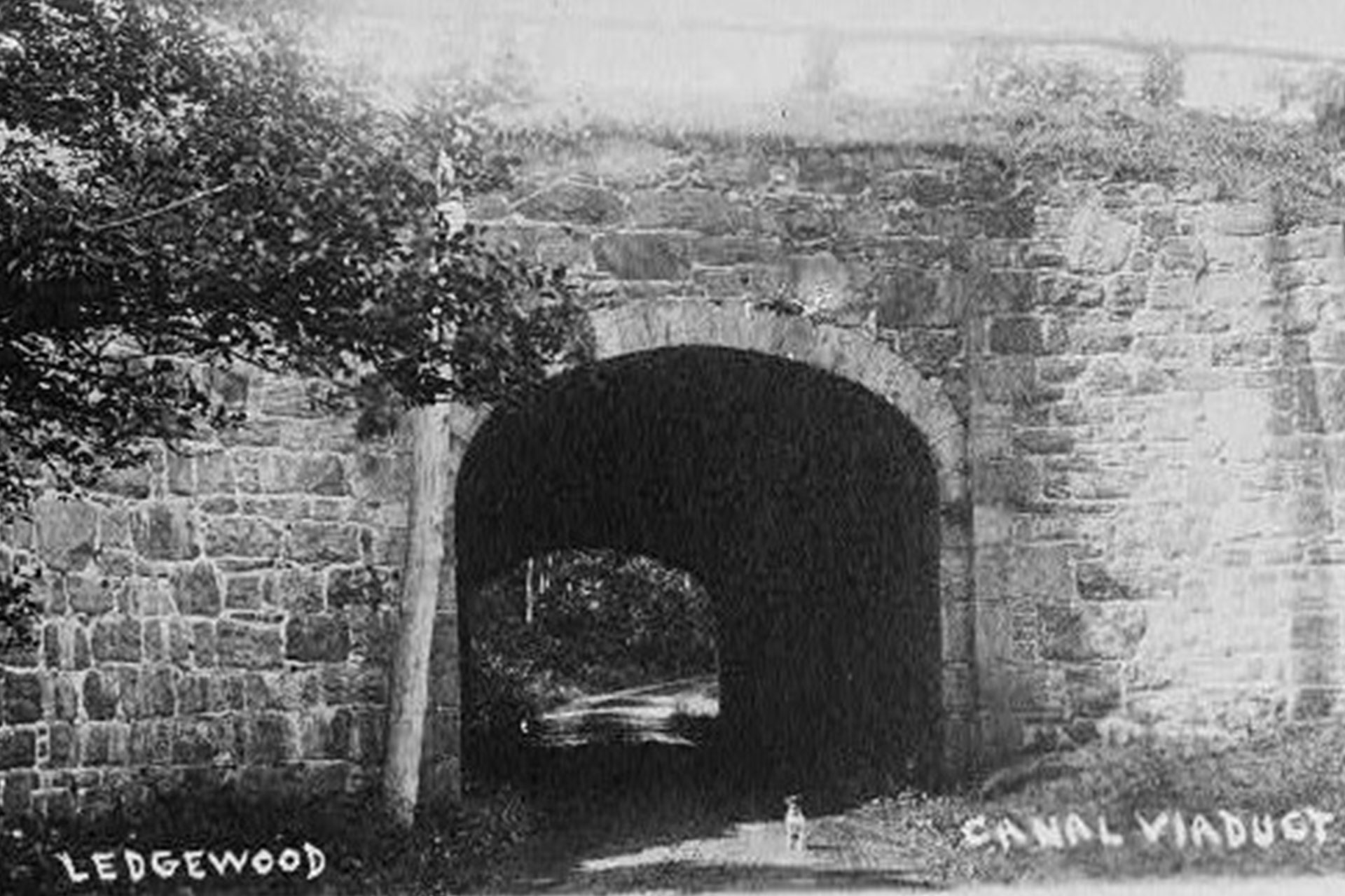 In most cases, roads crossed over the canal on bridges, but the exception was in Ledgewood where the canal crossed over the main road via a viaduct that was often called the ‘Hole in the Wall’.