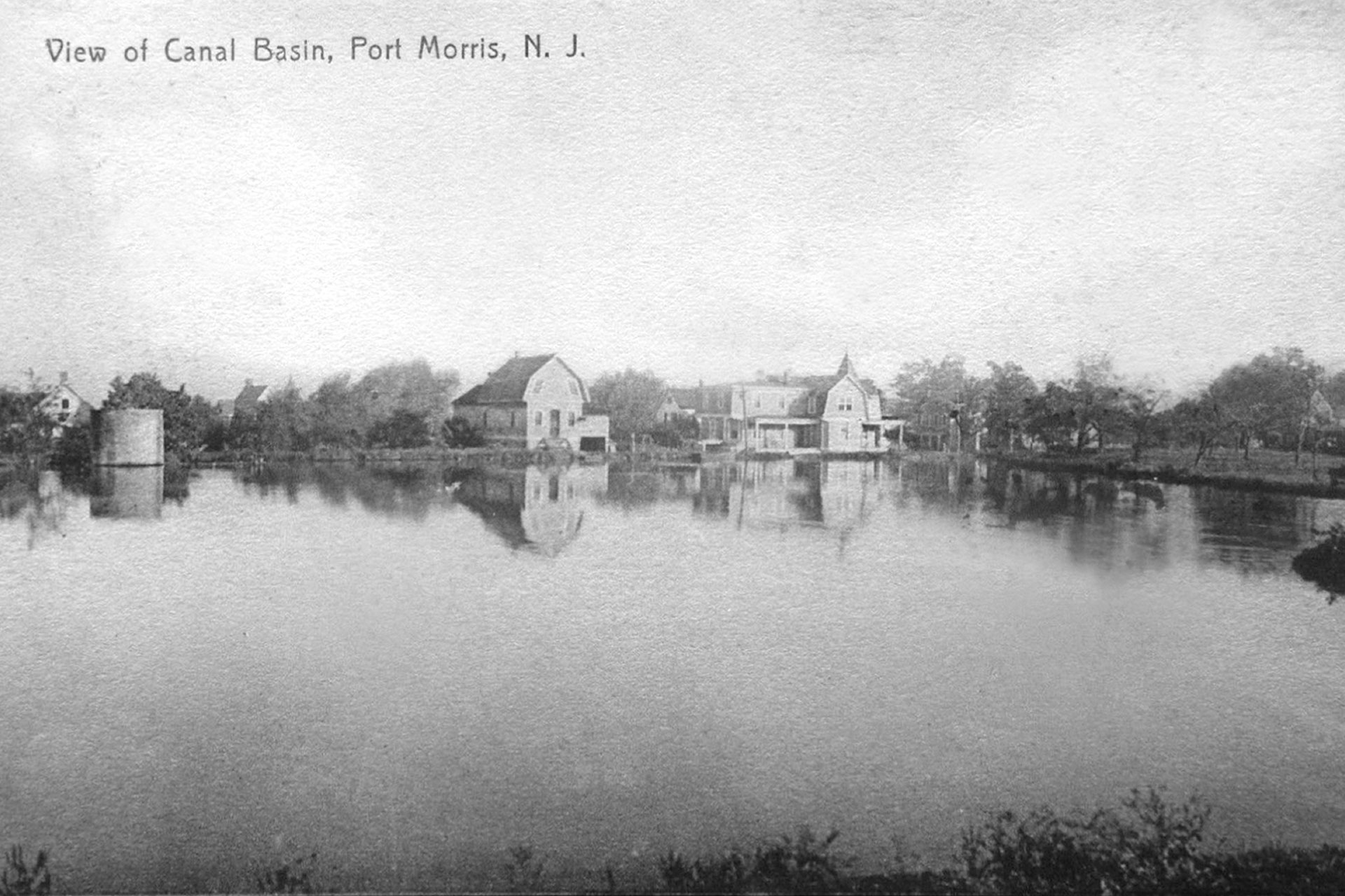 At the head of Plane 1 West was the Port Morris basin. Port Morris was a busy place in its day as it served both the canal and RR.