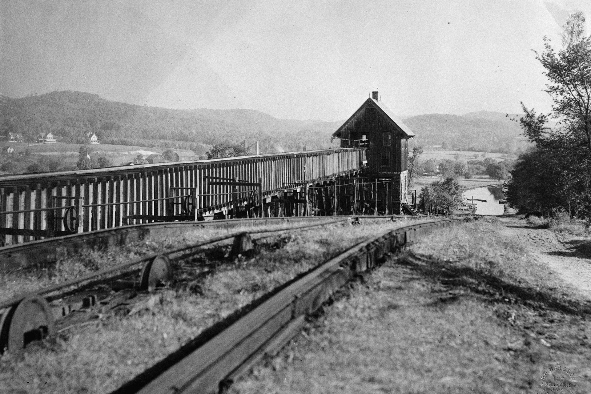 Plane 8 East was one of two inclined Planes in Montville that were in very close proximity to each other.