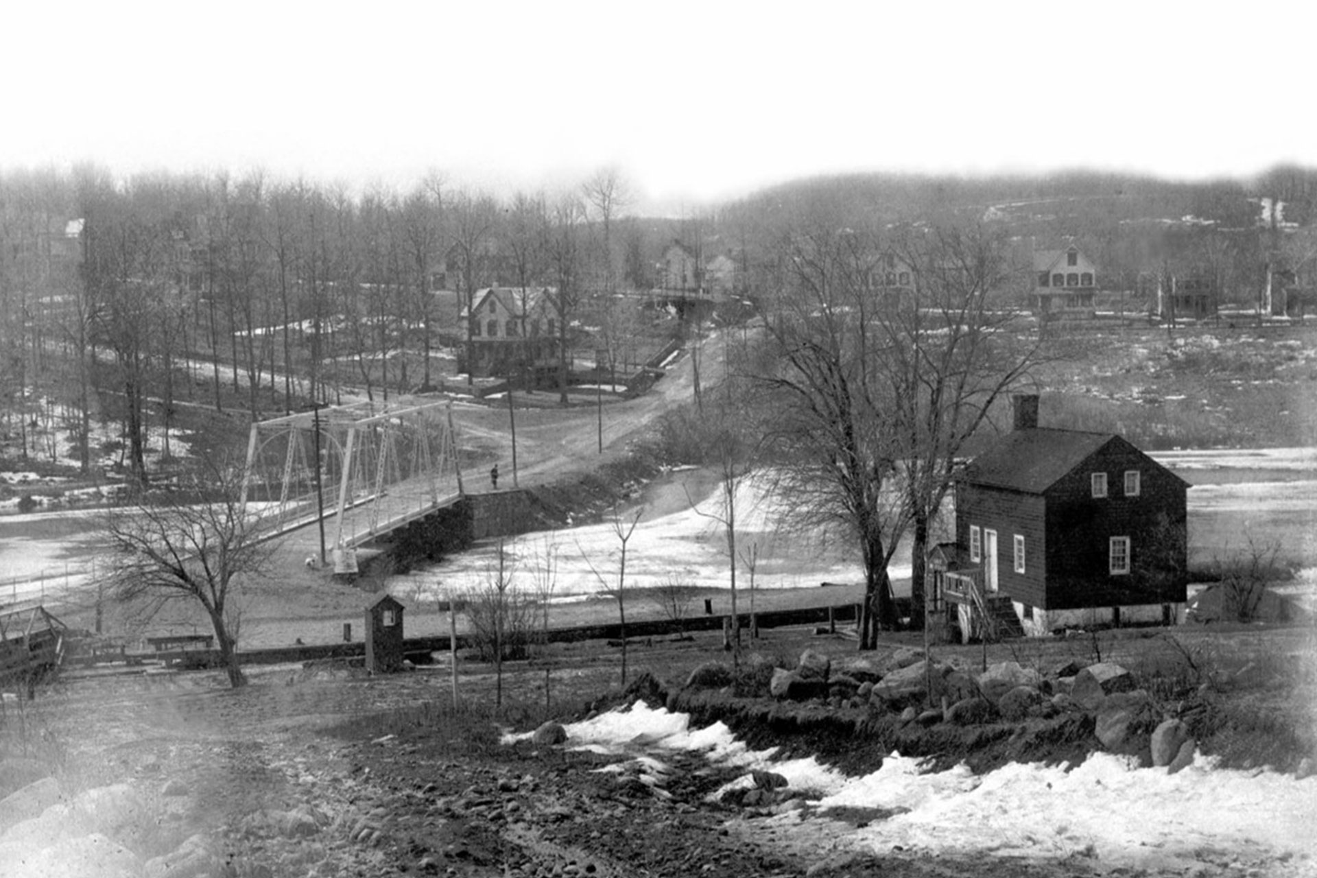Lock 12 East was located at the current location of the Senior Citizen Center in Boonton. The Main Street bridge over the Rockaway River can be seen behind it.